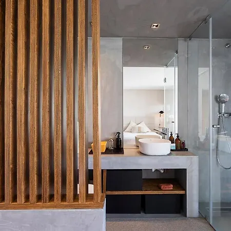 Luxury 2br Penthouse With Balcony In *