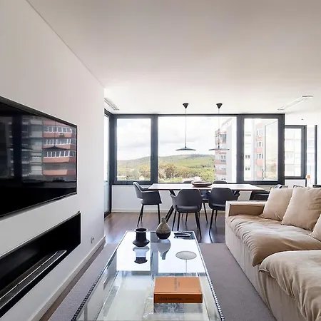 Апартаменты Luxury 2br Penthouse With Balcony In *