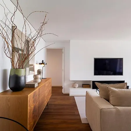 Luxury 2br Penthouse With Balcony In Апартаменты Лиссабон